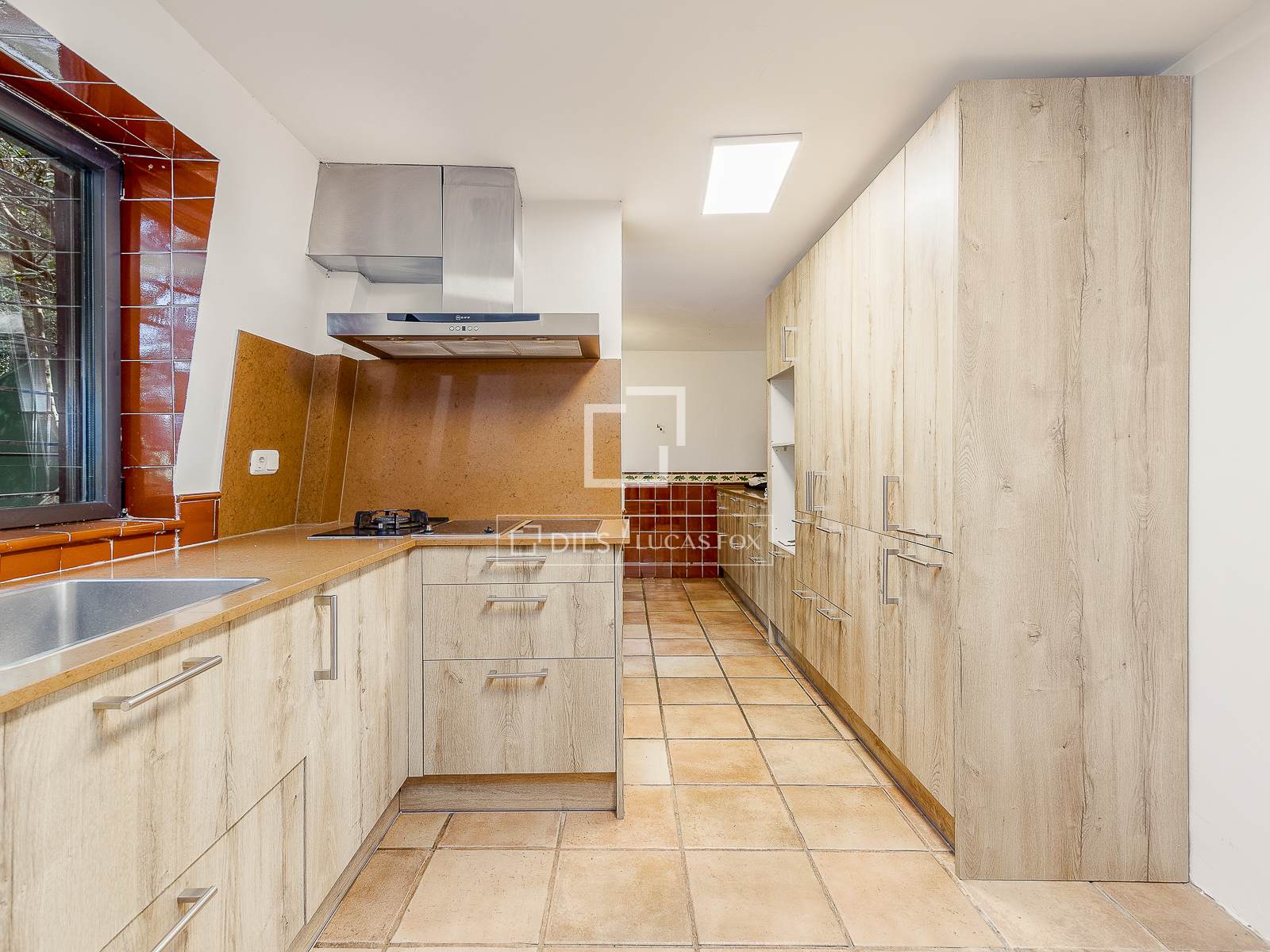 Villa in Barcelona, Spain 6 bedrooms, 402 sq.m. No. 150596