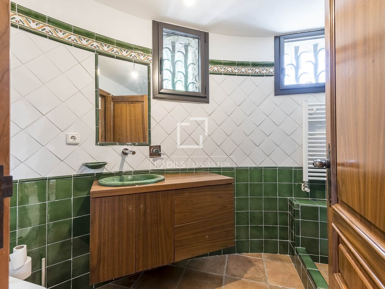 Villa in Barcelona, Spain 6 bedrooms, 402 sq.m. No. 150596