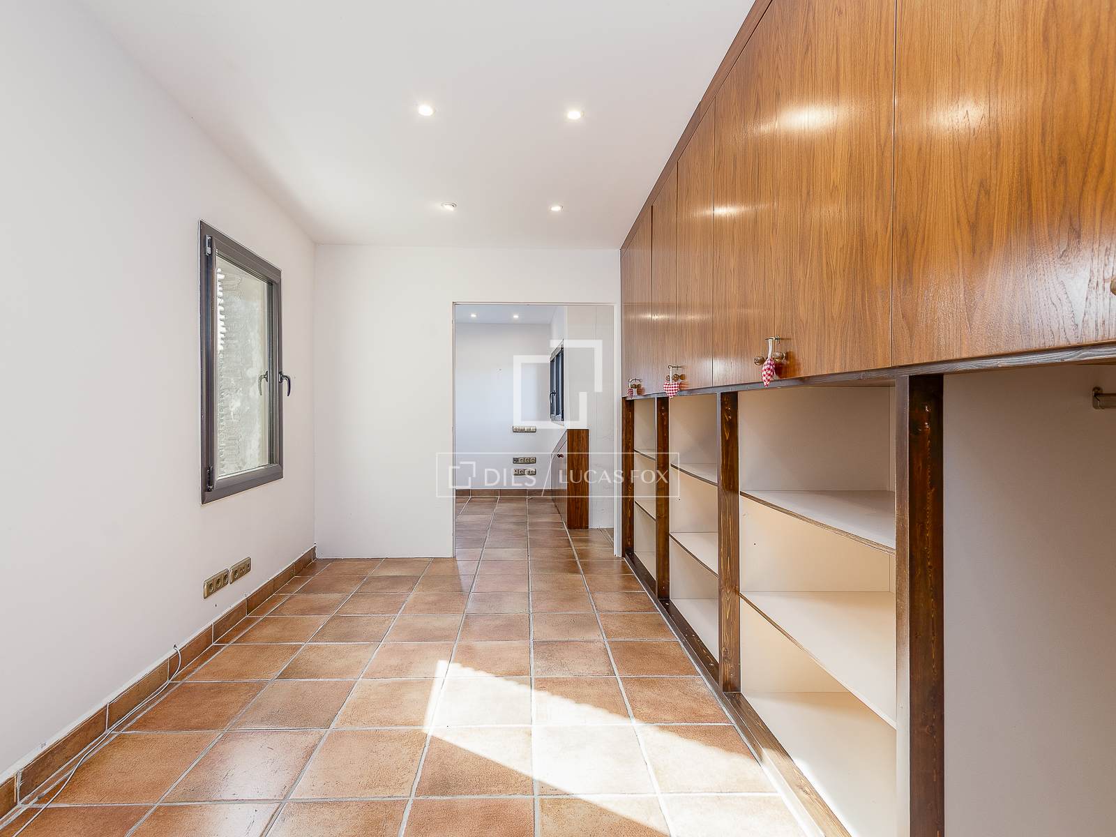 Villa in Barcelona, Spain 6 bedrooms, 402 sq.m. No. 150596
