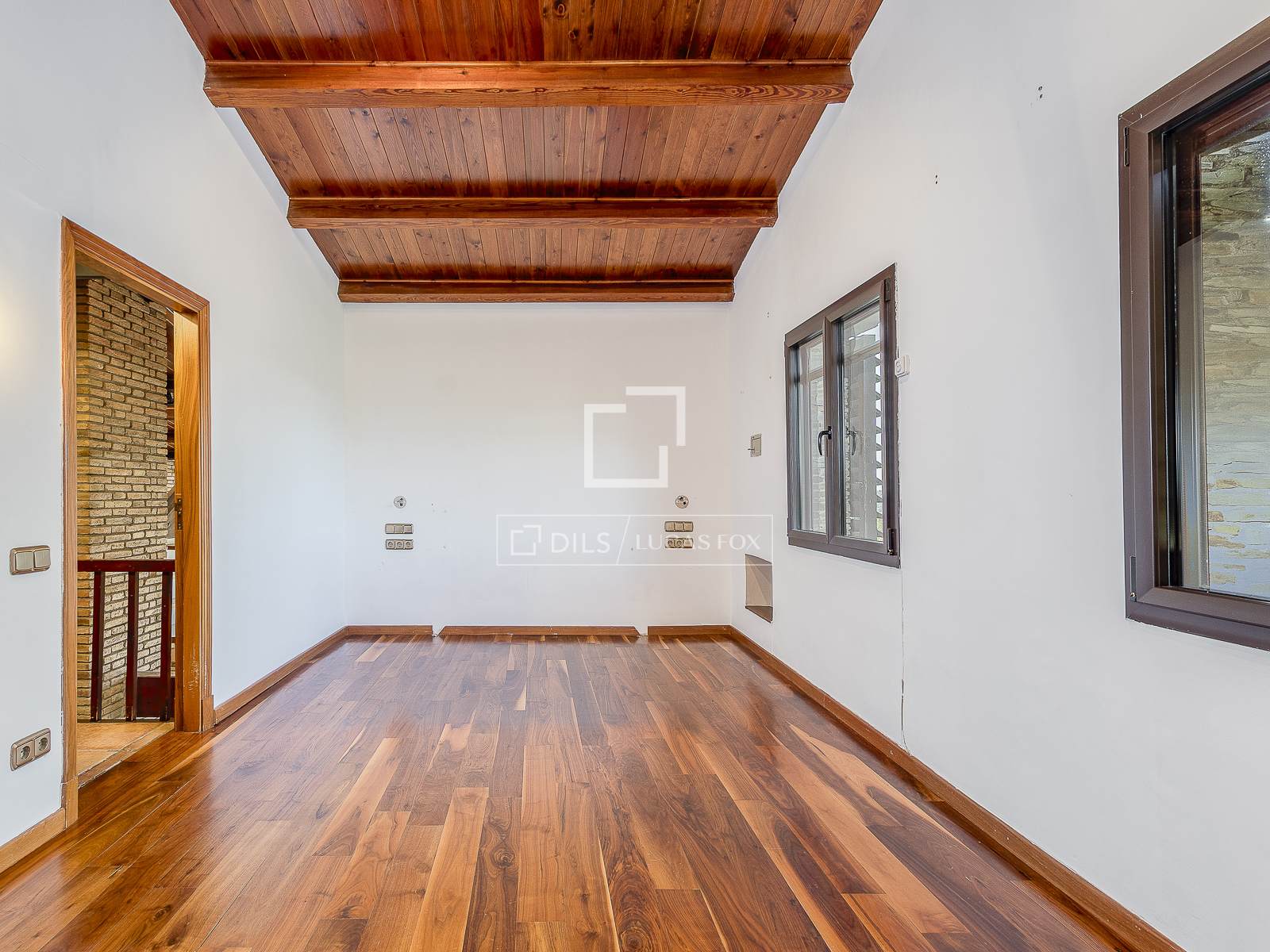 Villa in Barcelona, Spain 6 bedrooms, 402 sq.m. No. 150596