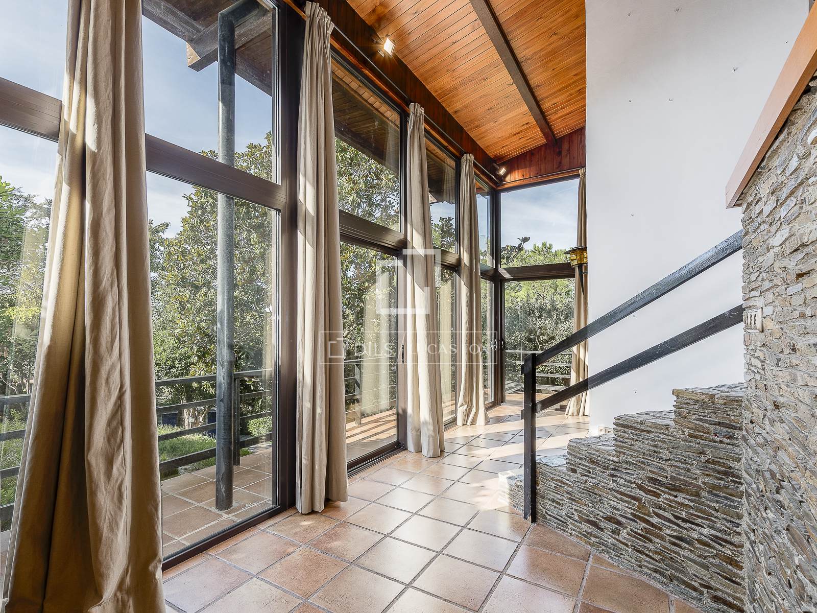 Villa in Barcelona, Spain 6 bedrooms, 402 sq.m. No. 150596