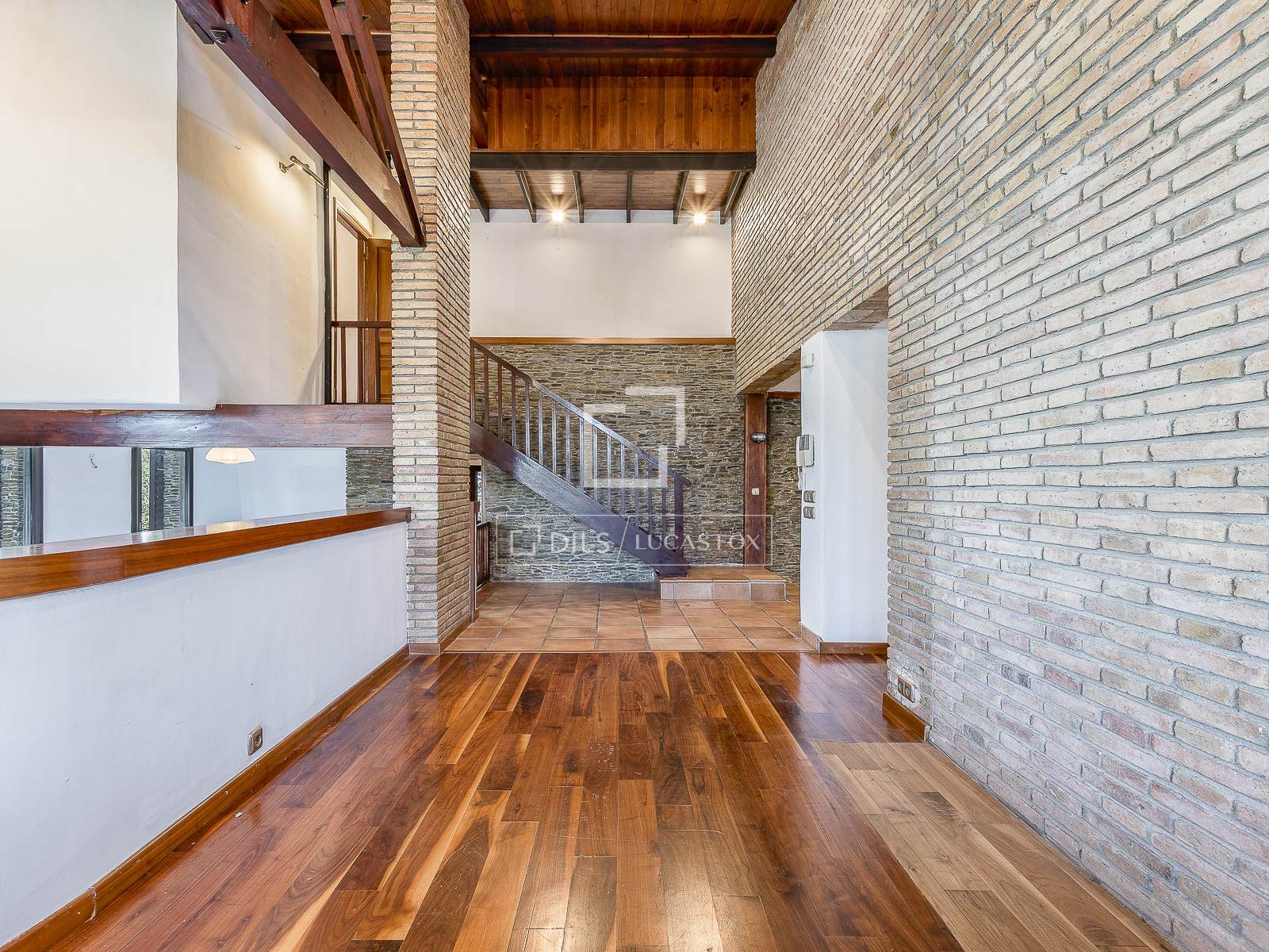 Villa in Barcelona, Spain 6 bedrooms, 402 sq.m. No. 150596