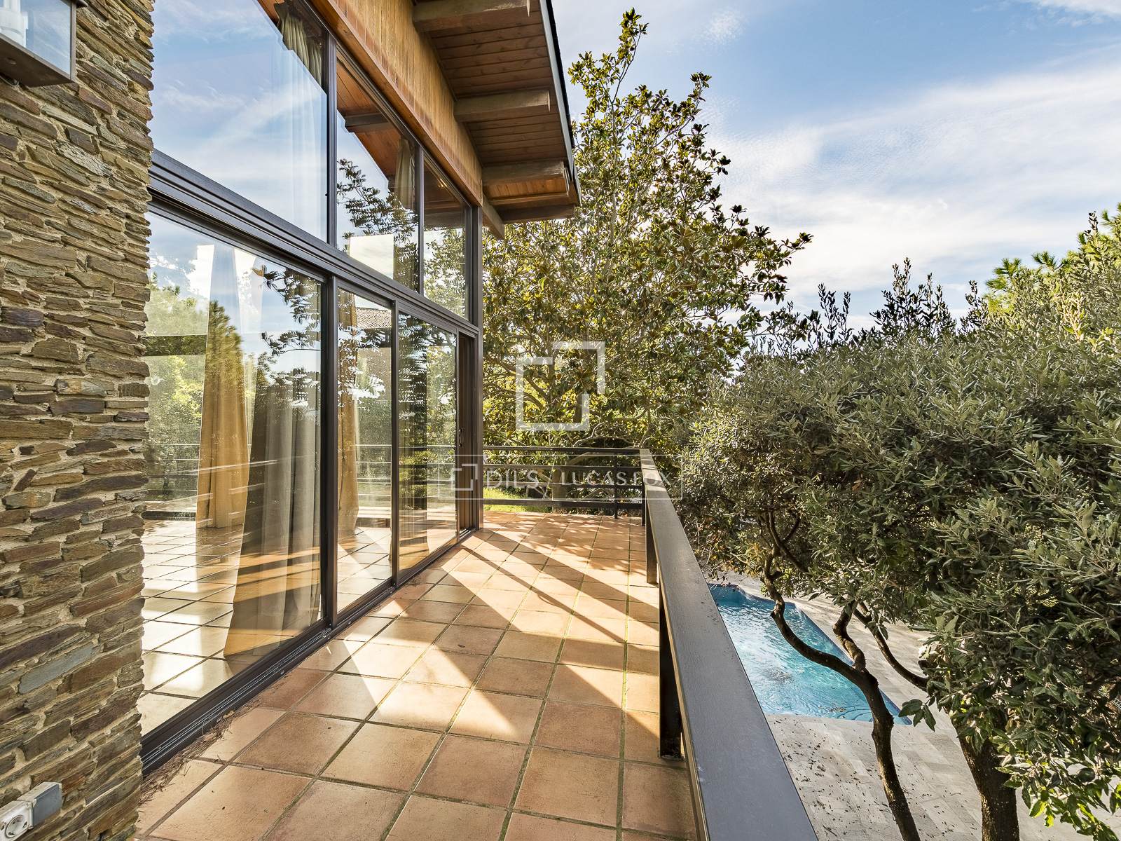 Villa in Barcelona, Spain 6 bedrooms, 402 sq.m. No. 150596