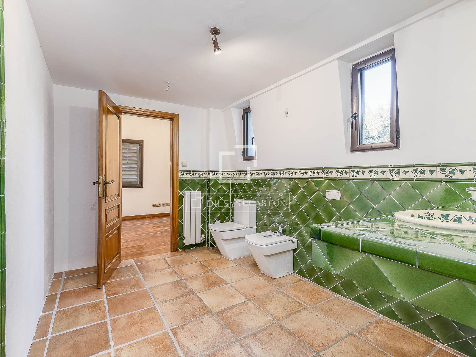 Villa in Barcelona, Spain 6 bedrooms, 402 sq.m. No. 150596