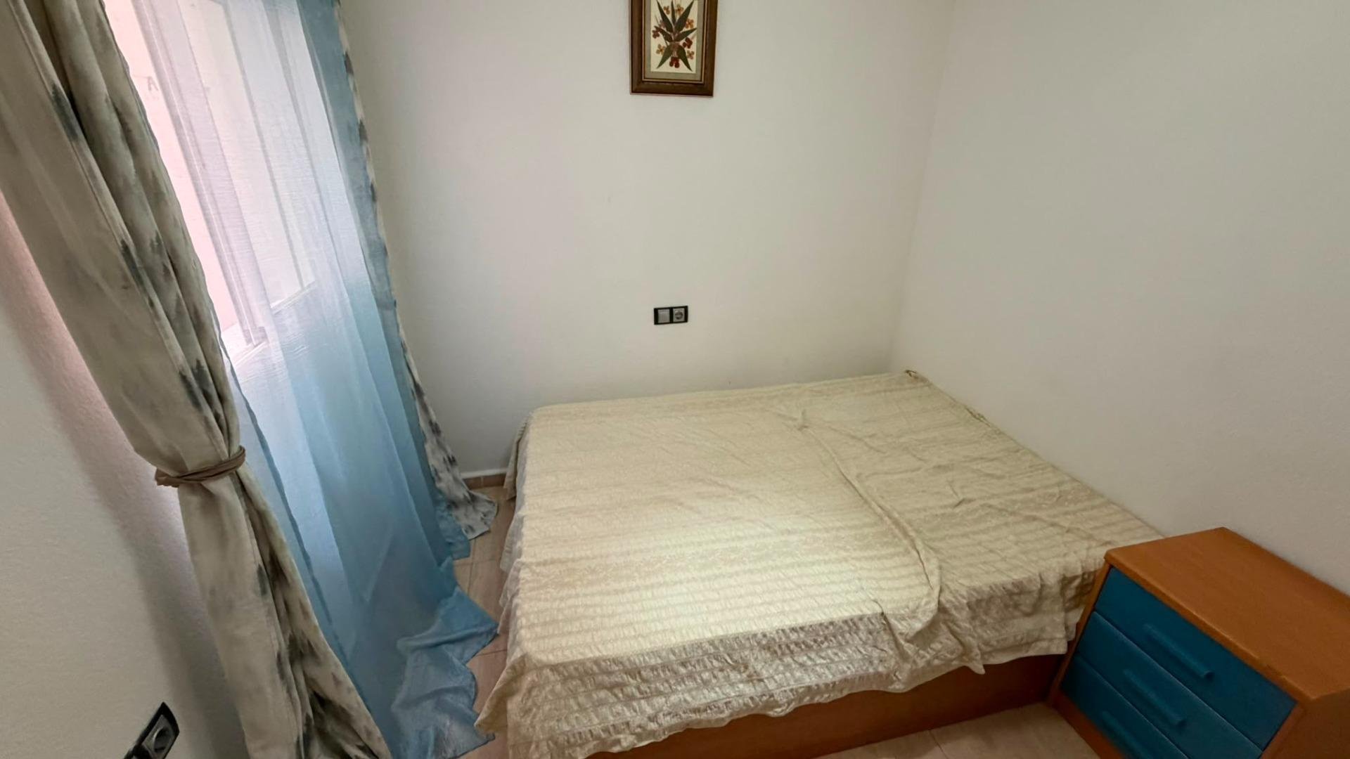 Apartamento en Torrevieja, Alicante, España 2 dormitorios, 72 m2 No. 183060