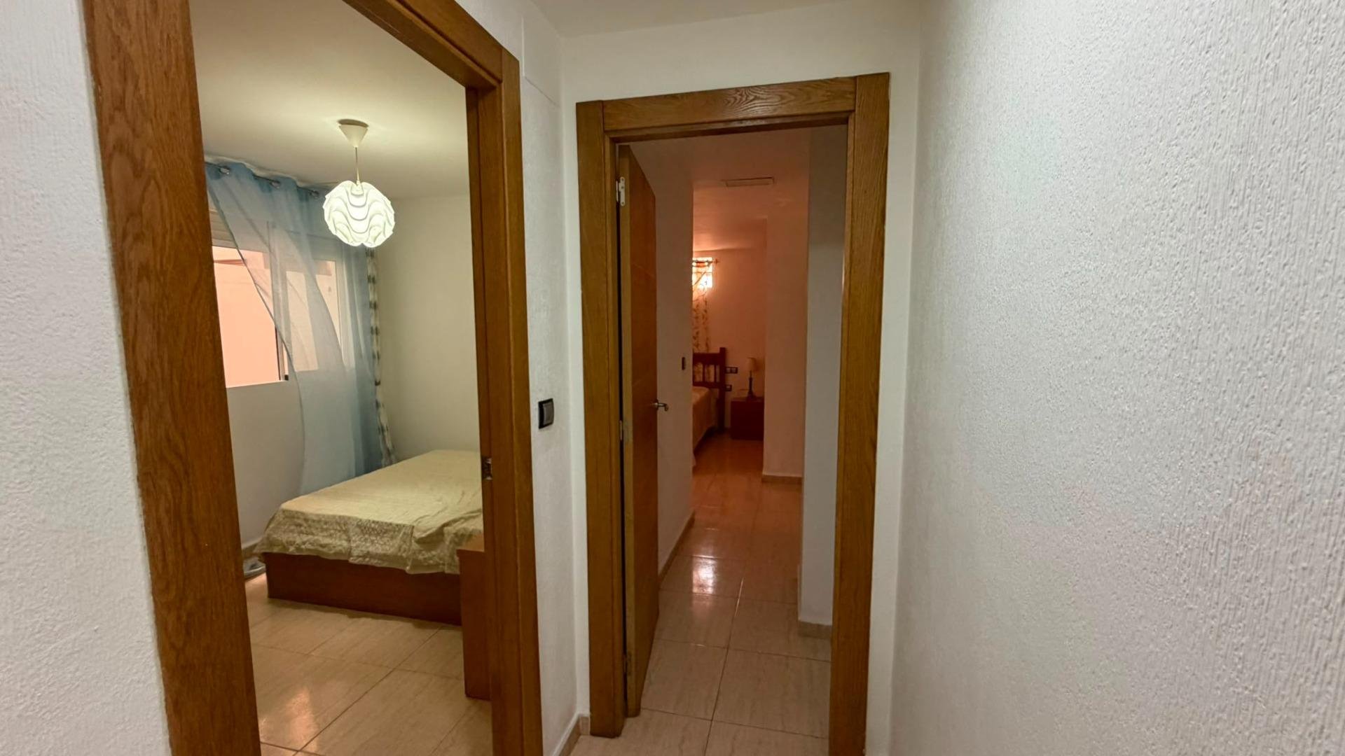Apartamento en Torrevieja, Alicante, España 2 dormitorios, 72 m2 No. 183060