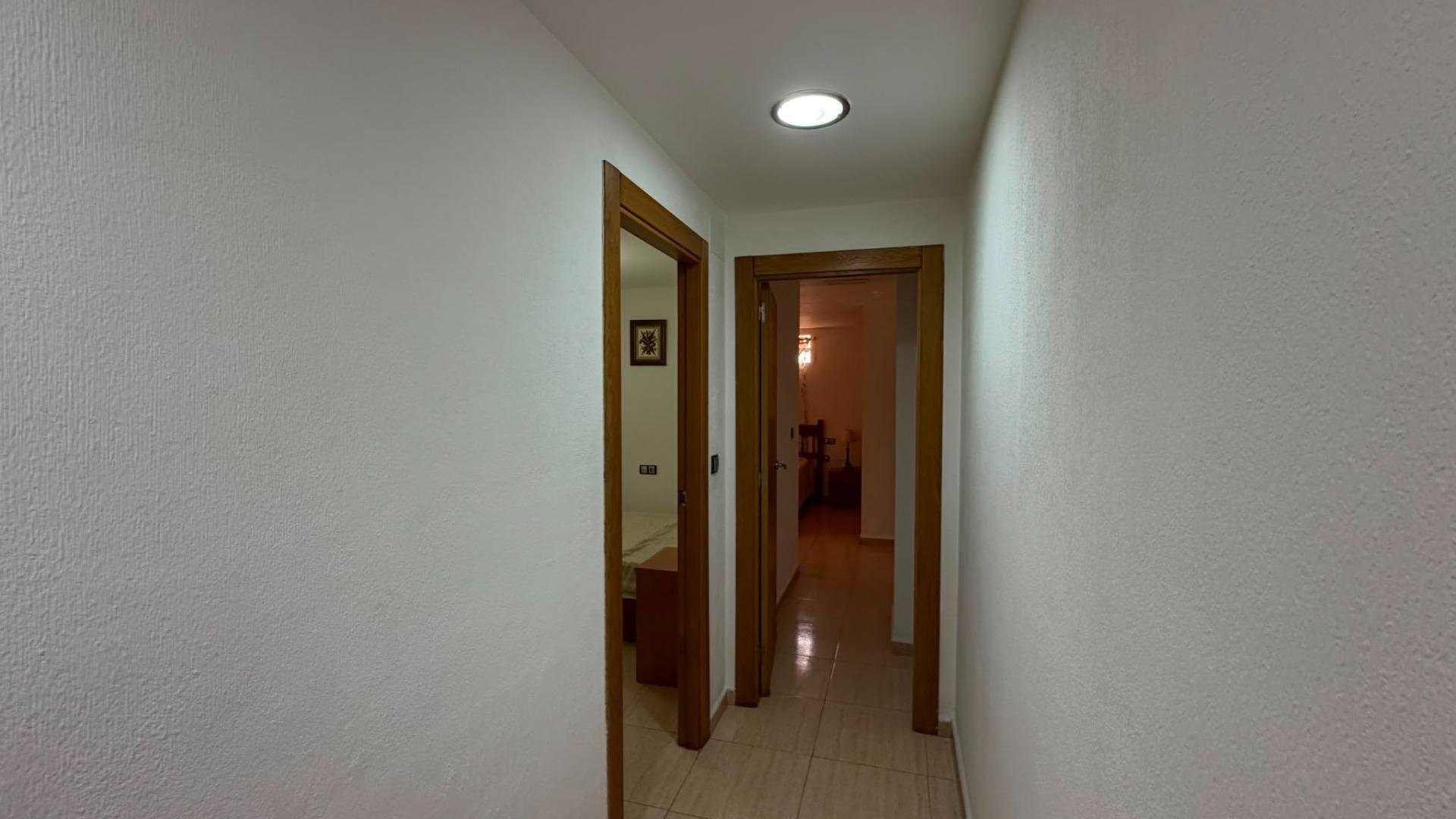 Apartamento en Torrevieja, Alicante, España 2 dormitorios, 72 m2 No. 183060