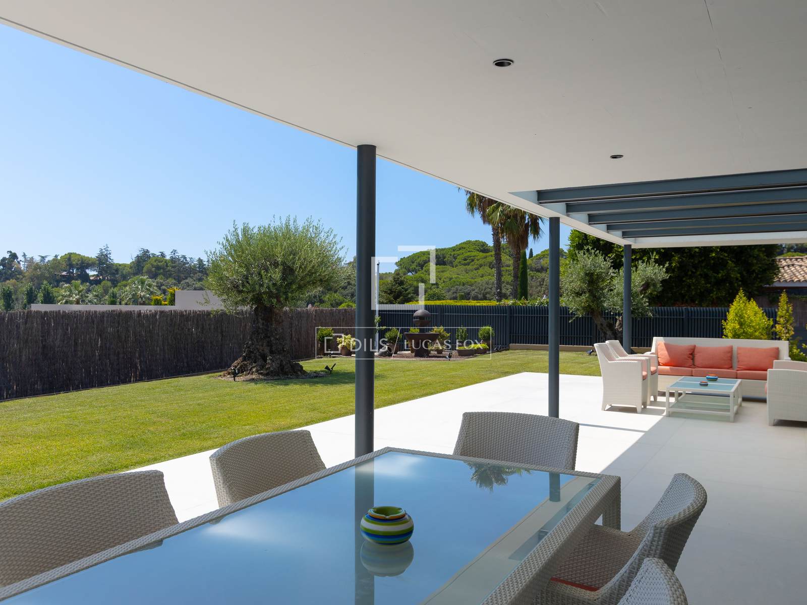 Villa i Sant Vicenc De Montalt, Barcelona, Spanien 3 sovrum, 258 kvm. Nr. 193666