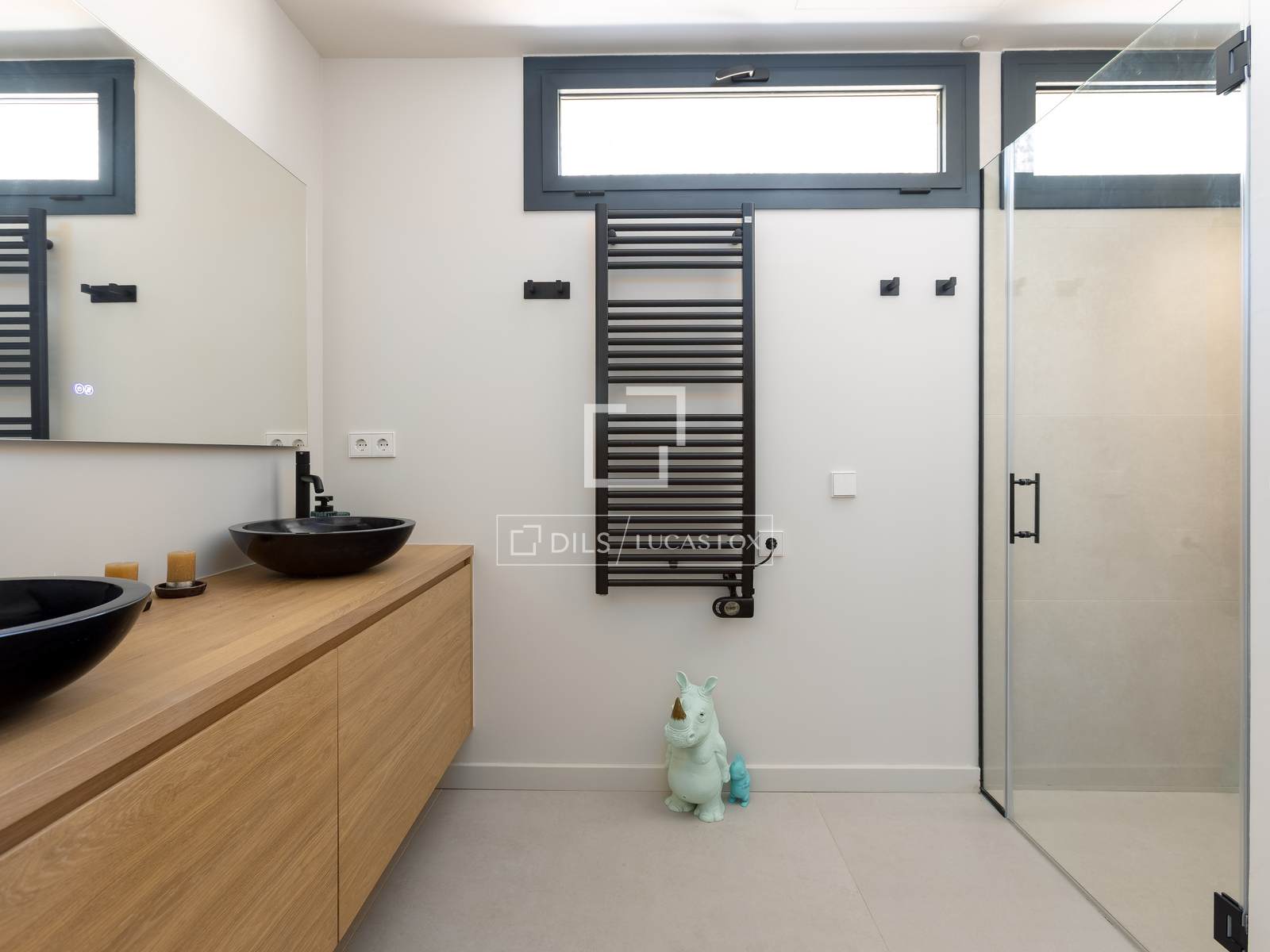 Villa i Sant Vicenc De Montalt, Barcelona, Spanien 3 sovrum, 258 kvm. Nr. 193666