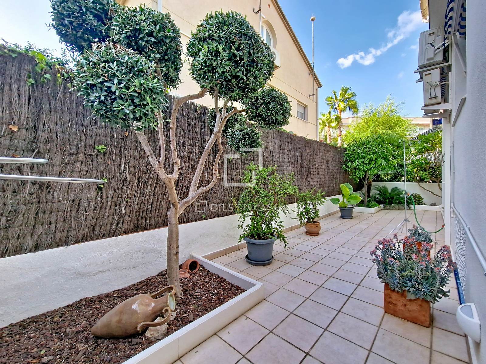 Huvila Vilanova i la Geltru, Barcelona, Espanja 5 makuuhuonetta, 289 m2 No. 193668