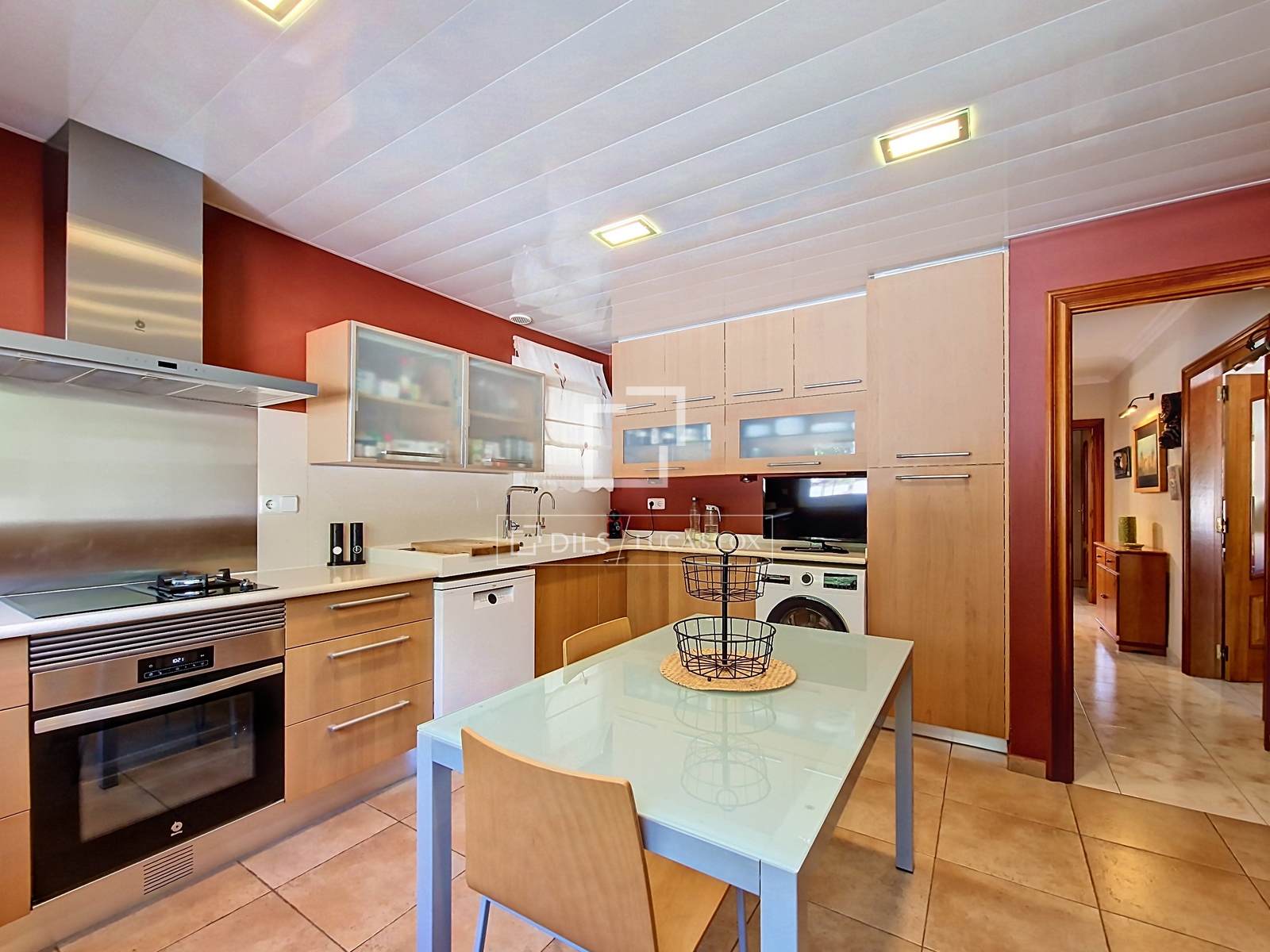 Huvila Vilanova i la Geltru, Barcelona, Espanja 5 makuuhuonetta, 289 m2 No. 193668