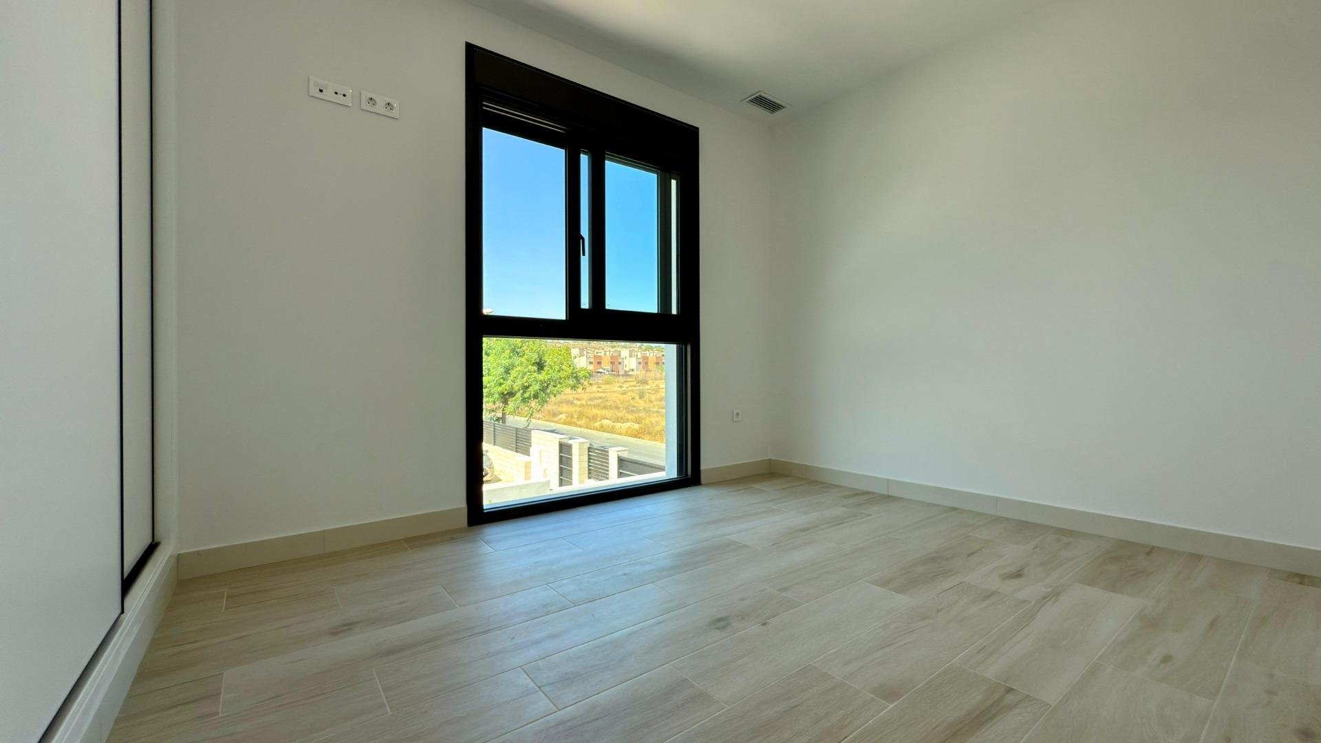 Villa i Mutxamel, Alicante, Spanien 4 sovrum, 224 kvm. Nr. 193592