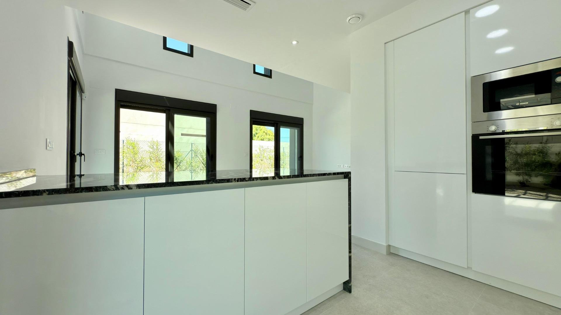 Villa i Mutxamel, Alicante, Spanien 4 sovrum, 224 kvm. Nr. 193592