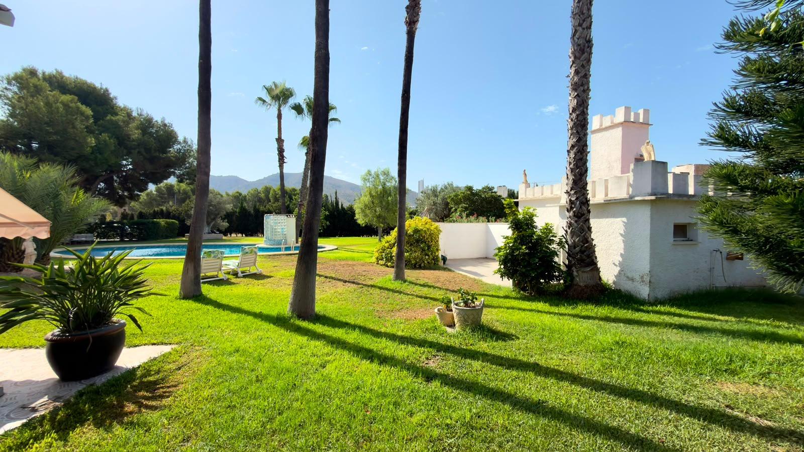 Villa à Benidorm, Alicante, Espagne 5 chambres, 465 m2 No. 193590
