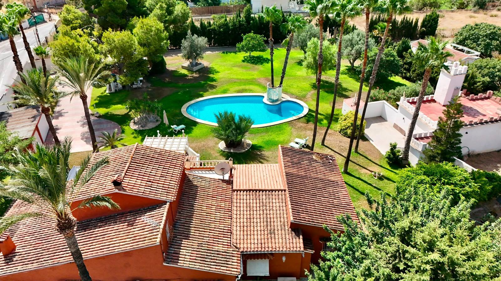 Villa à Benidorm, Alicante, Espagne 5 chambres, 465 m2 No. 193590