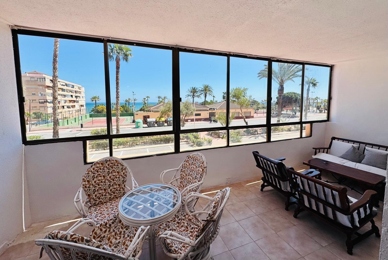 Apartamento en Torrevieja, Alicante, España 80 m2 No. 193591