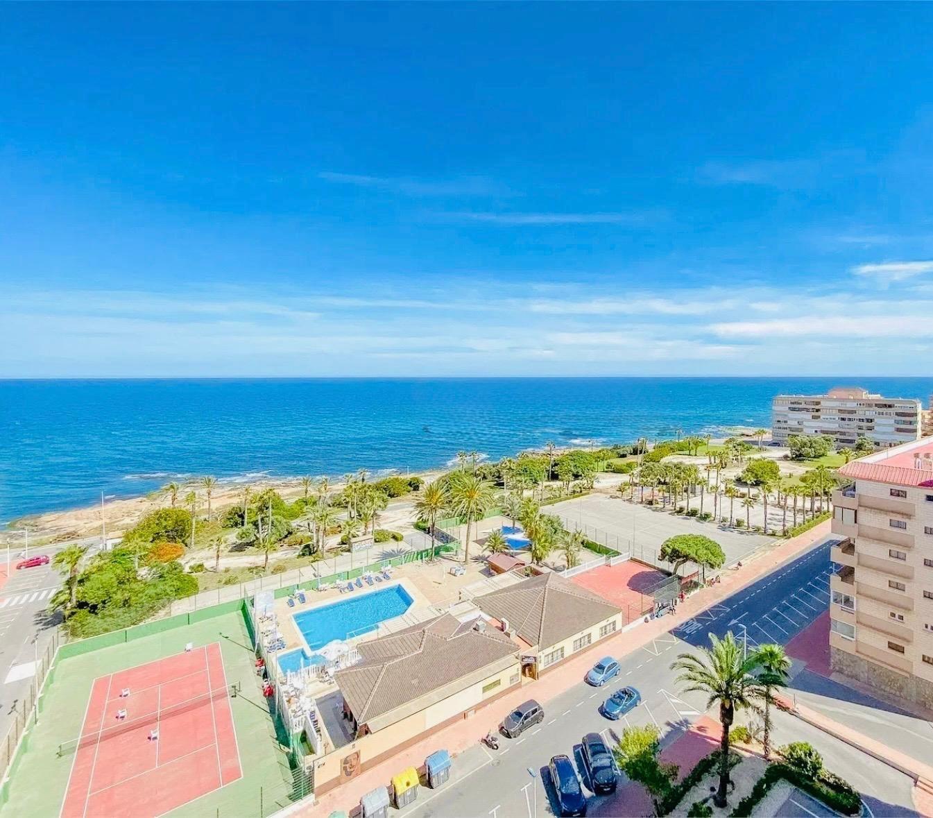 Apartamento en Torrevieja, Alicante, España 80 m2 No. 193591