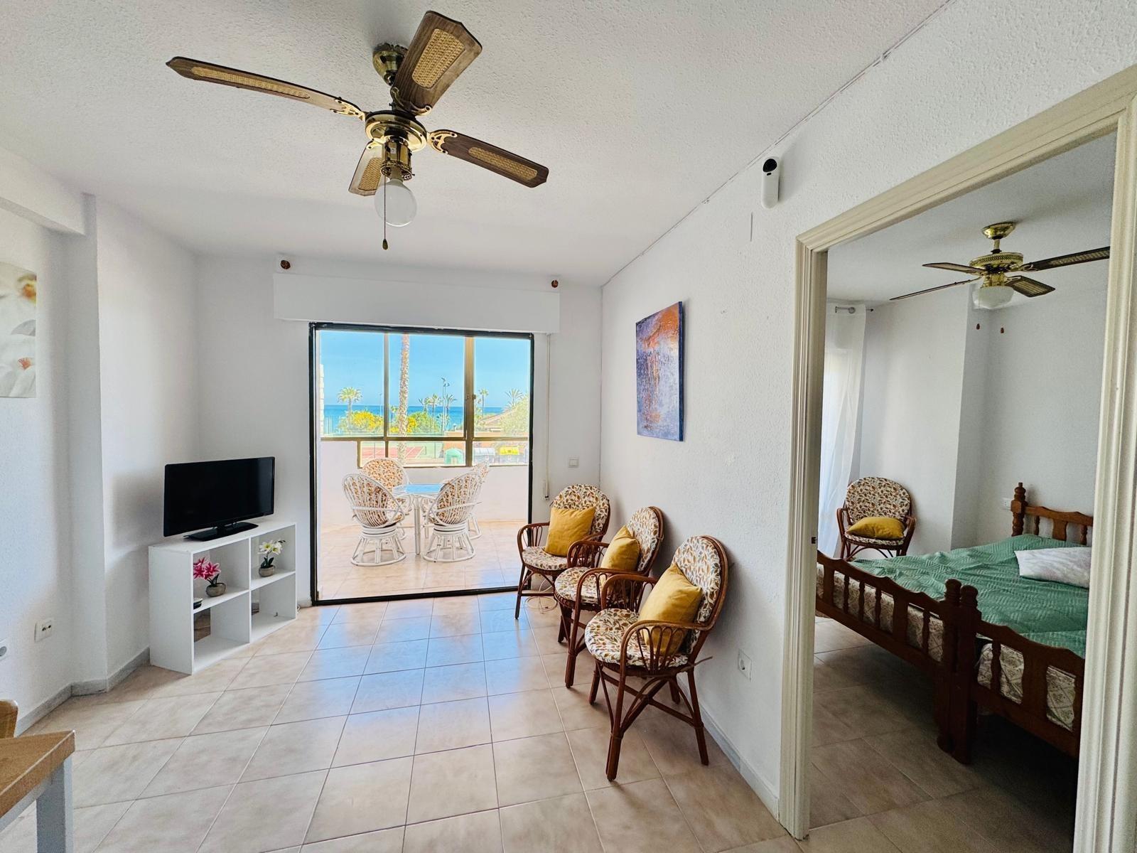 Apartamento en Torrevieja, Alicante, España 80 m2 No. 193591