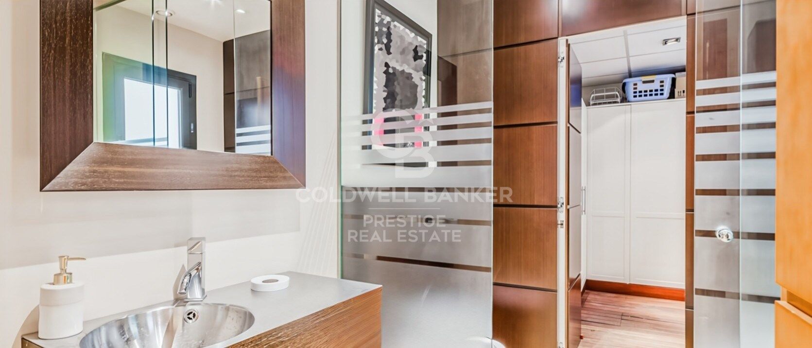 Apartamento en Barcelona, España 3 dormitorios, 221 m2 No. 159789