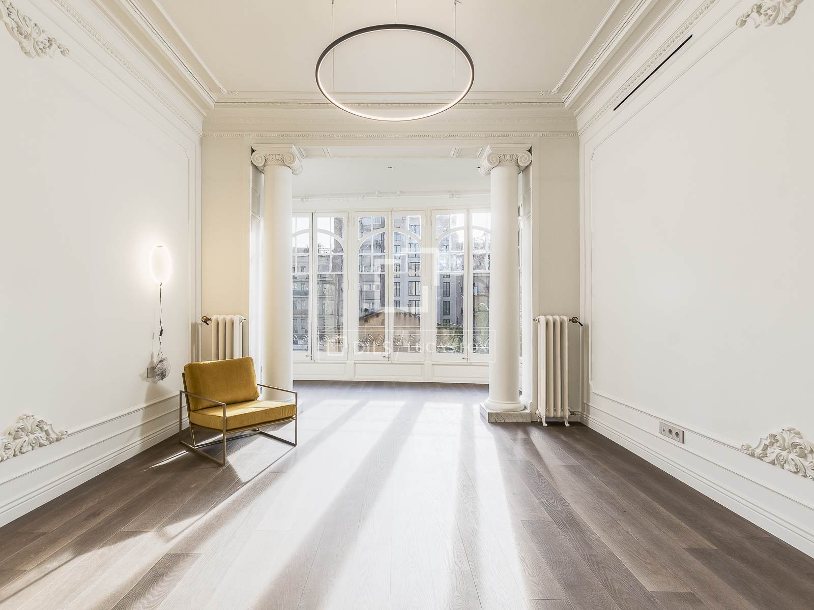 Apartment in Barcelona, Spain 4 bedrooms, 200 sq.m. No. 150814
