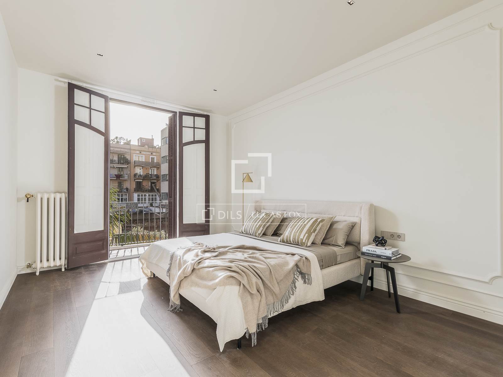 Apartment in Barcelona, Spain 4 bedrooms, 200 sq.m. No. 150814