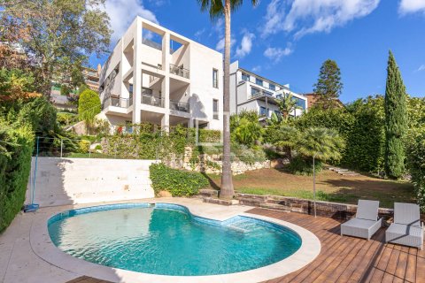 Huvila Esplugues de Llobregat, Barcelona, Espanja 5 makuuhuonetta, 451 m2 No. 150815