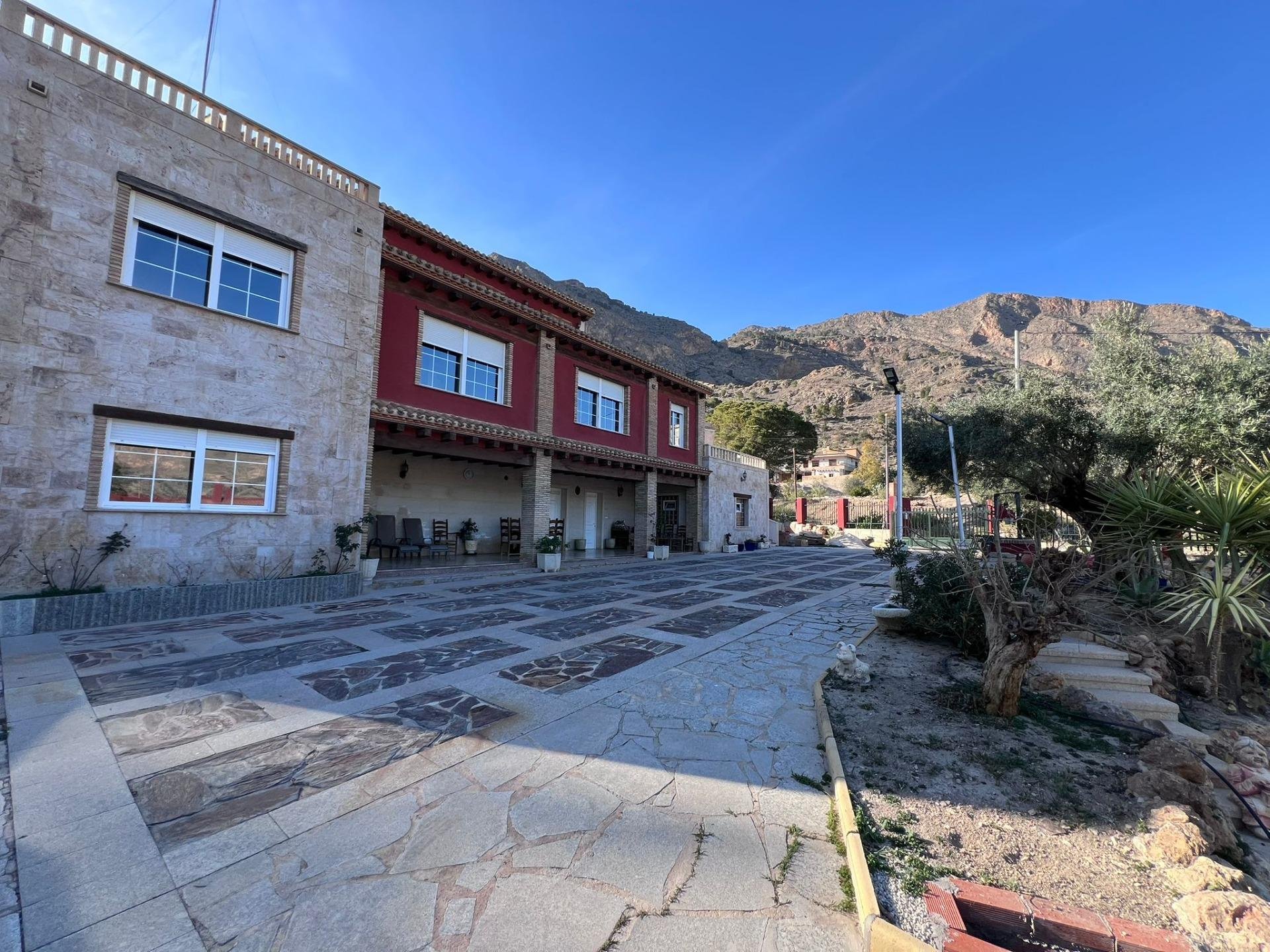 Huvila Raiguero de Bonanza, Alicante, Espanja 4 makuuhuonetta, 376 m2 No. 115919