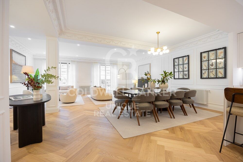 Apartment à Madrid, Espagne 4 chambres, 243 m2 No. 158496