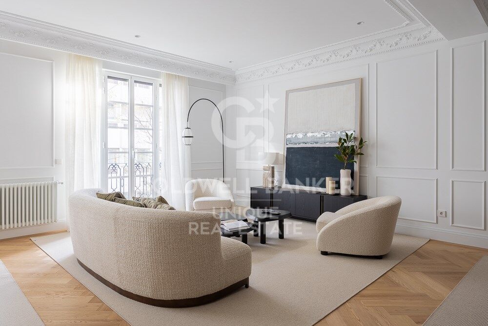 Apartment à Madrid, Espagne 4 chambres, 243 m2 No. 158496