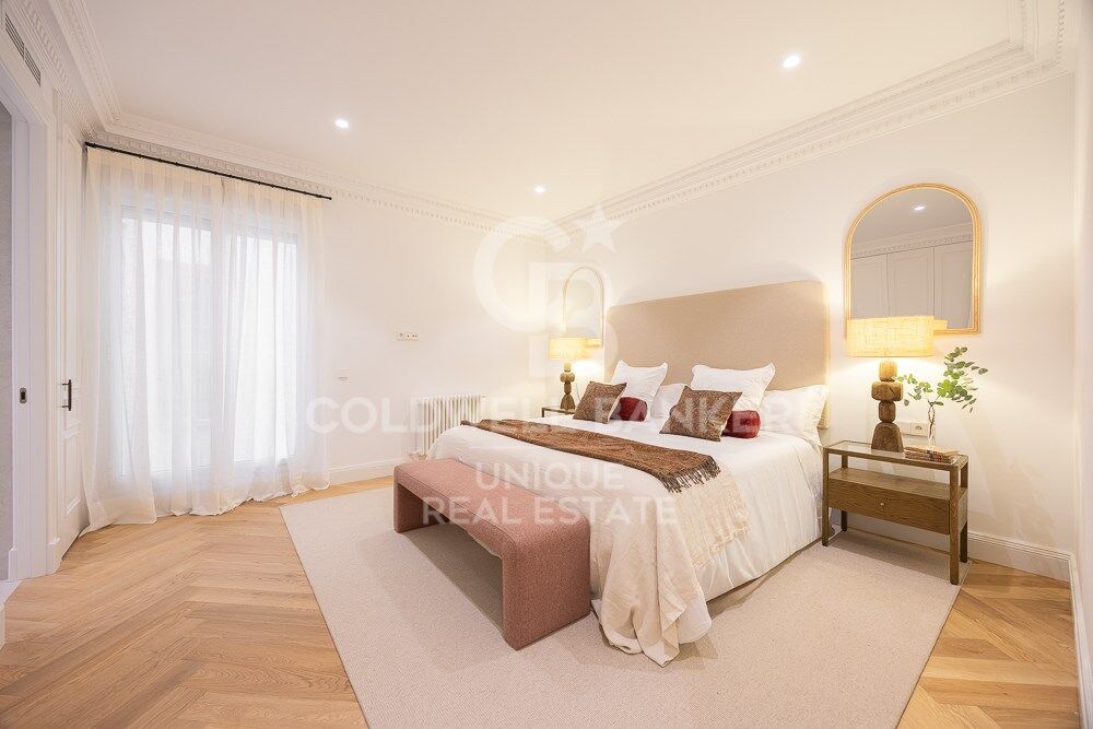 Apartment à Madrid, Espagne 4 chambres, 243 m2 No. 158496