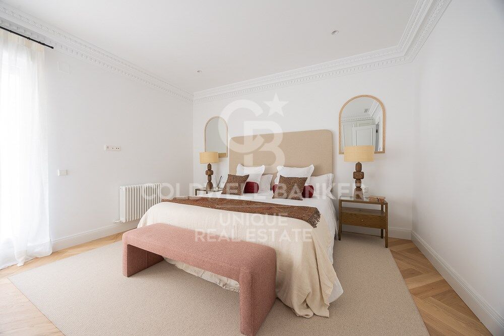 Apartment à Madrid, Espagne 4 chambres, 243 m2 No. 158496