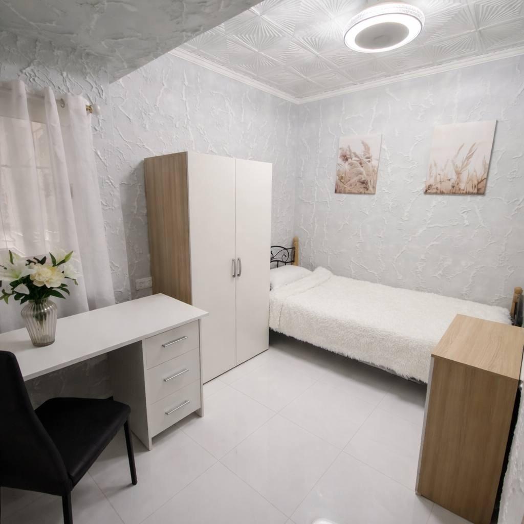Apartment in Valencia, Spain No. 149886