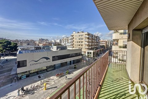 Huoneisto Vilanova i la Geltru, Barcelona, Espanja 4 makuuhuonetta, 114 m2 No. 153805