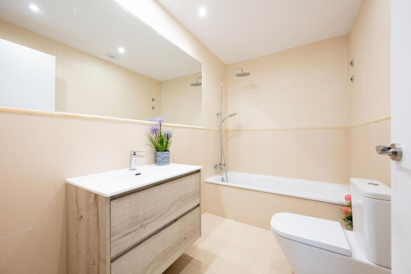 House in Sant Cugat Del Valles, Barcelona, Spain No. 148886