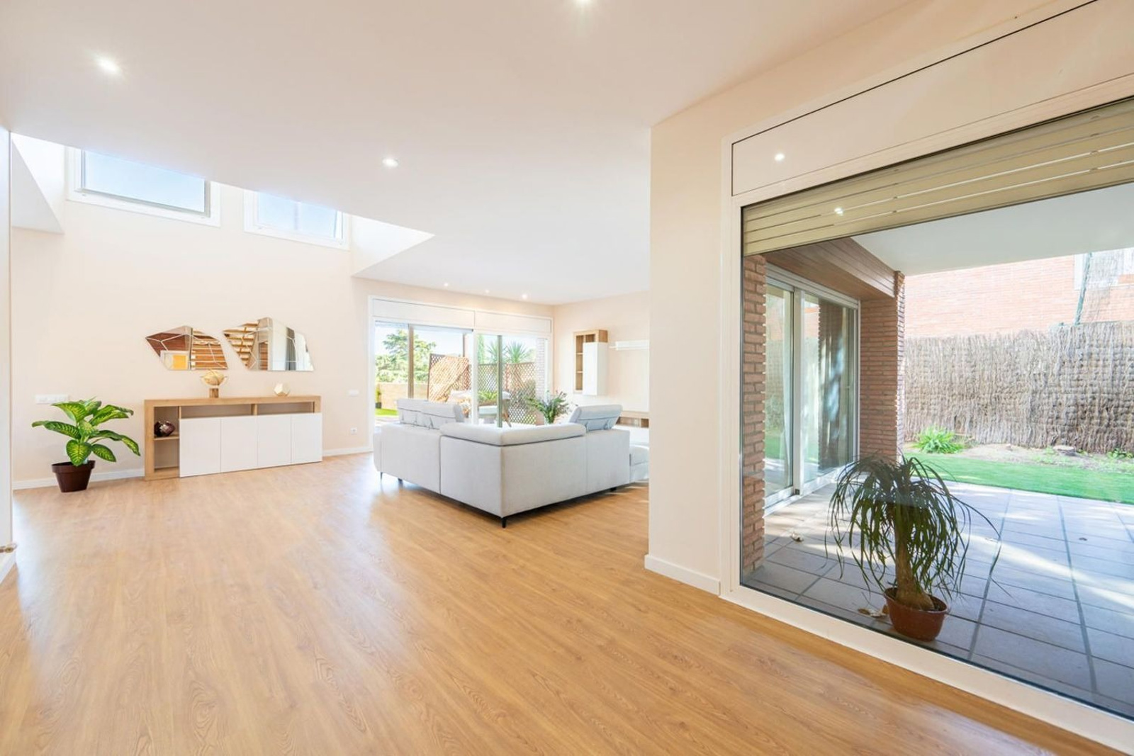 House in Sant Cugat Del Valles, Barcelona, Spain No. 148886