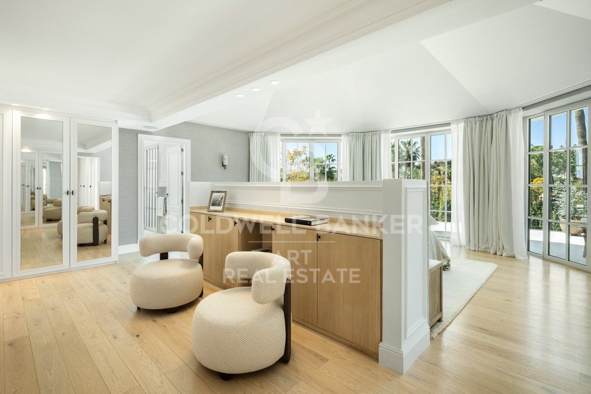 Villa i Marbella, Malaga, Spanien 5 sovrum, 722 kvm. Nr. 158860