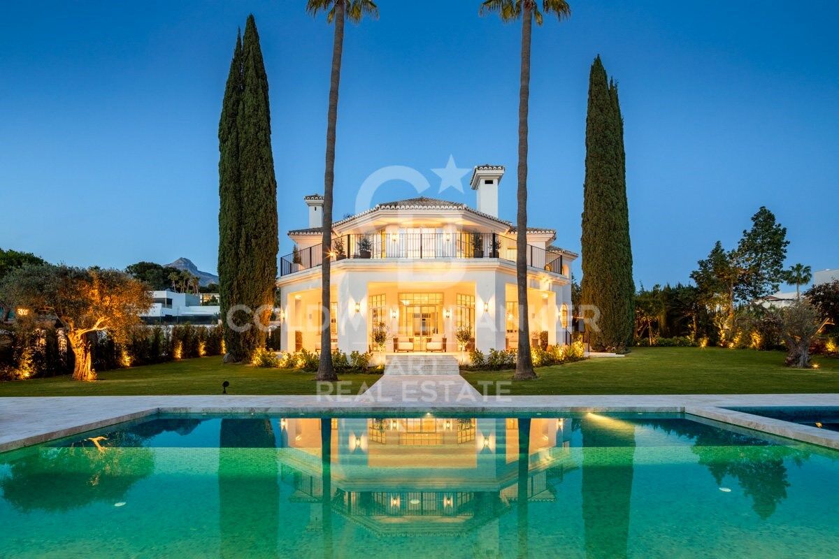 Villa i Marbella, Malaga, Spanien 5 sovrum, 722 kvm. Nr. 158860