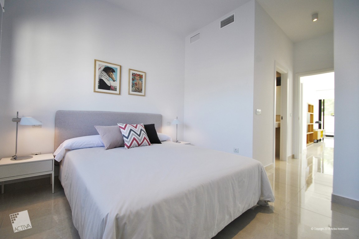Villa à Rojales, Alicante, Espagne 4 chambres, 185 m2 No. 189343