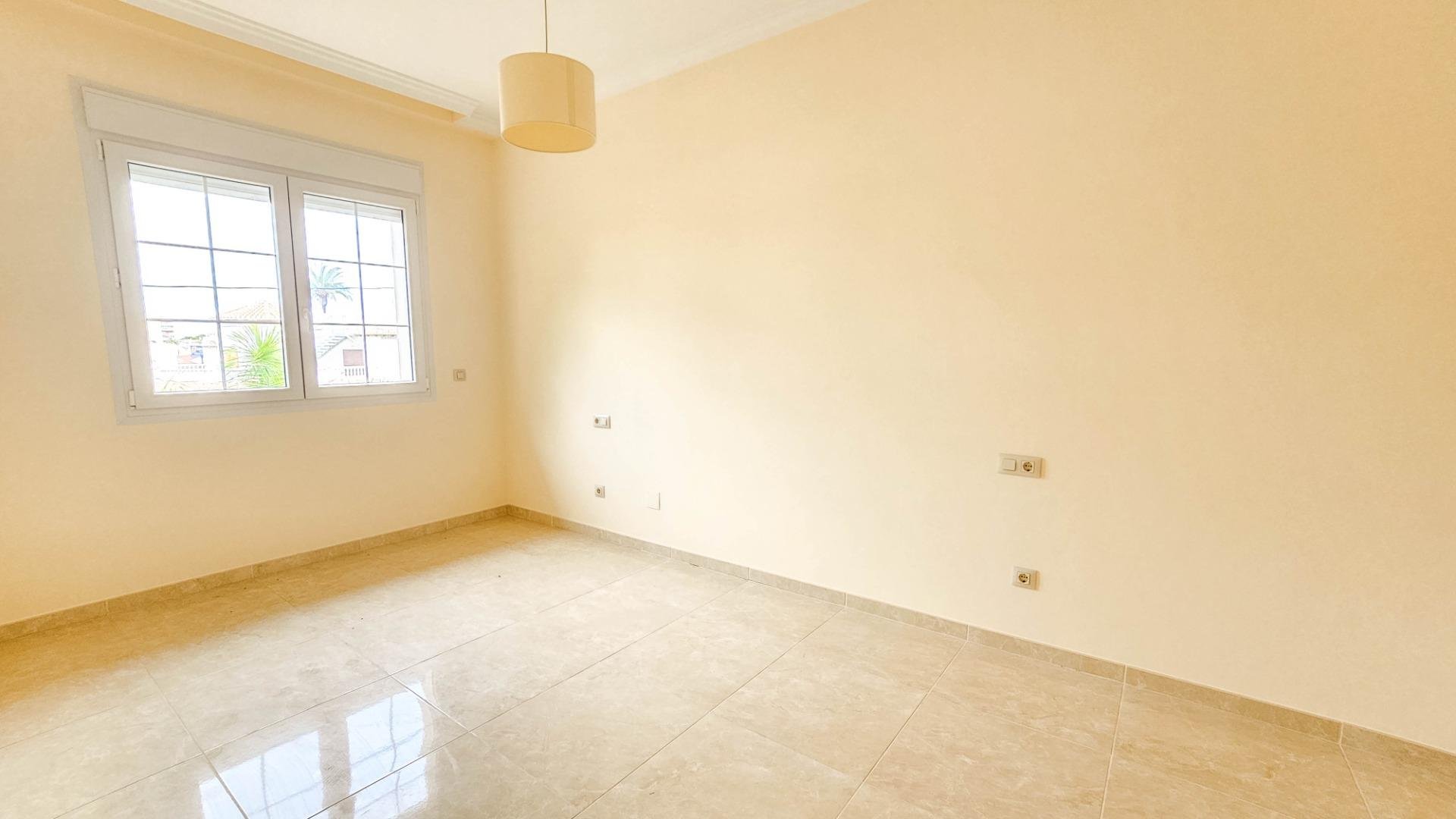 Huvila Cabo Roig, Alicante, Espanja 7 makuuhuonetta, 463 m2 No. 154805