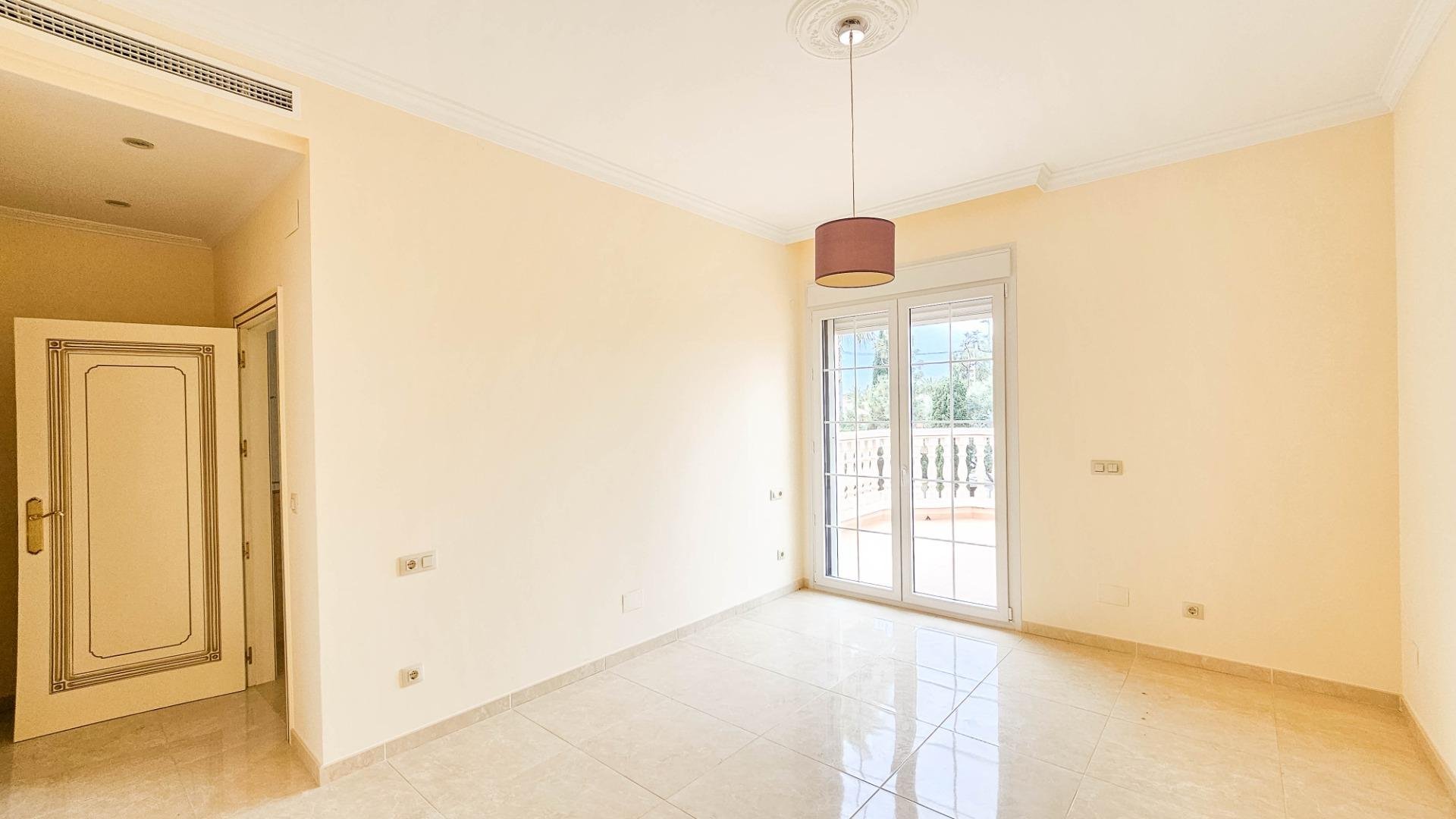 Huvila Cabo Roig, Alicante, Espanja 7 makuuhuonetta, 463 m2 No. 154805