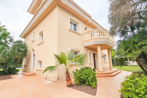 Willa w Cabo Roig, Alicante, Hiszpania 7 sypialni, 463 mkw. nr 154805