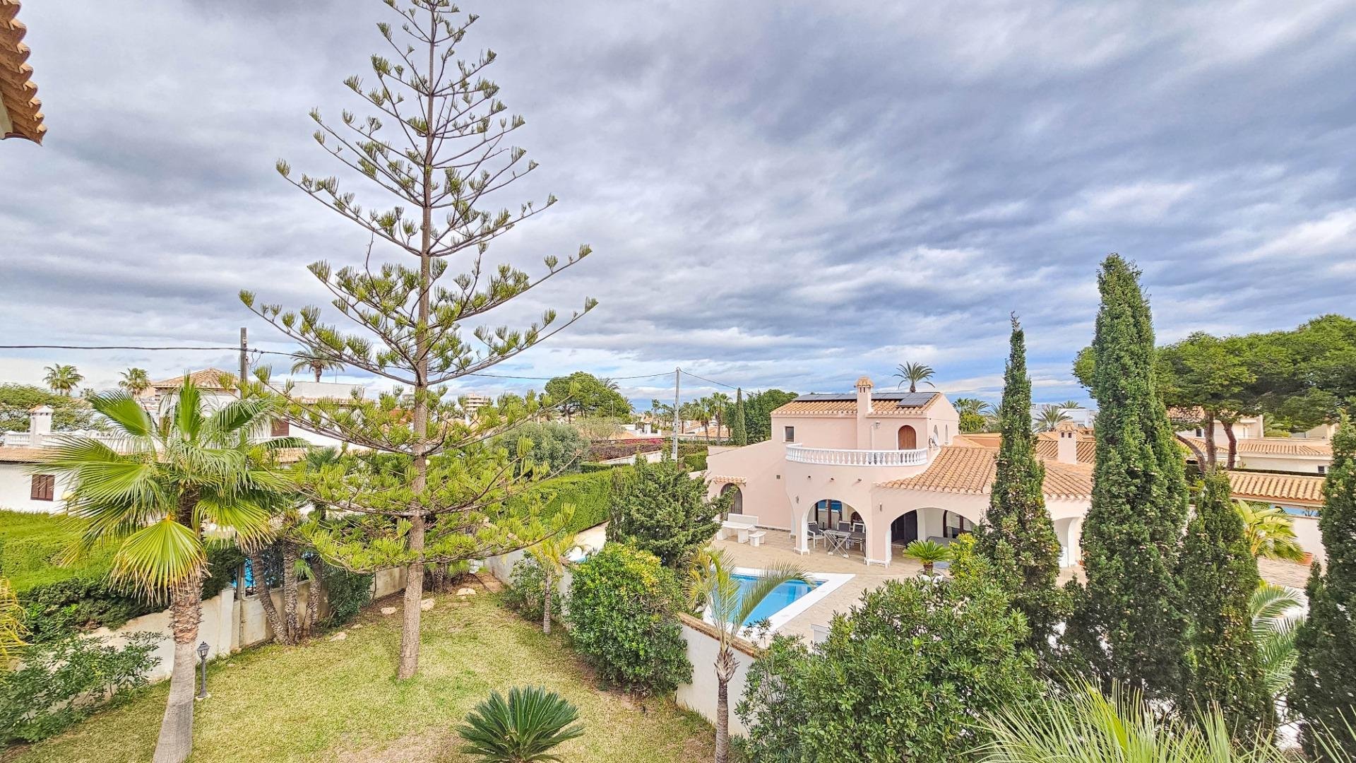 Huvila Cabo Roig, Alicante, Espanja 7 makuuhuonetta, 463 m2 No. 154805
