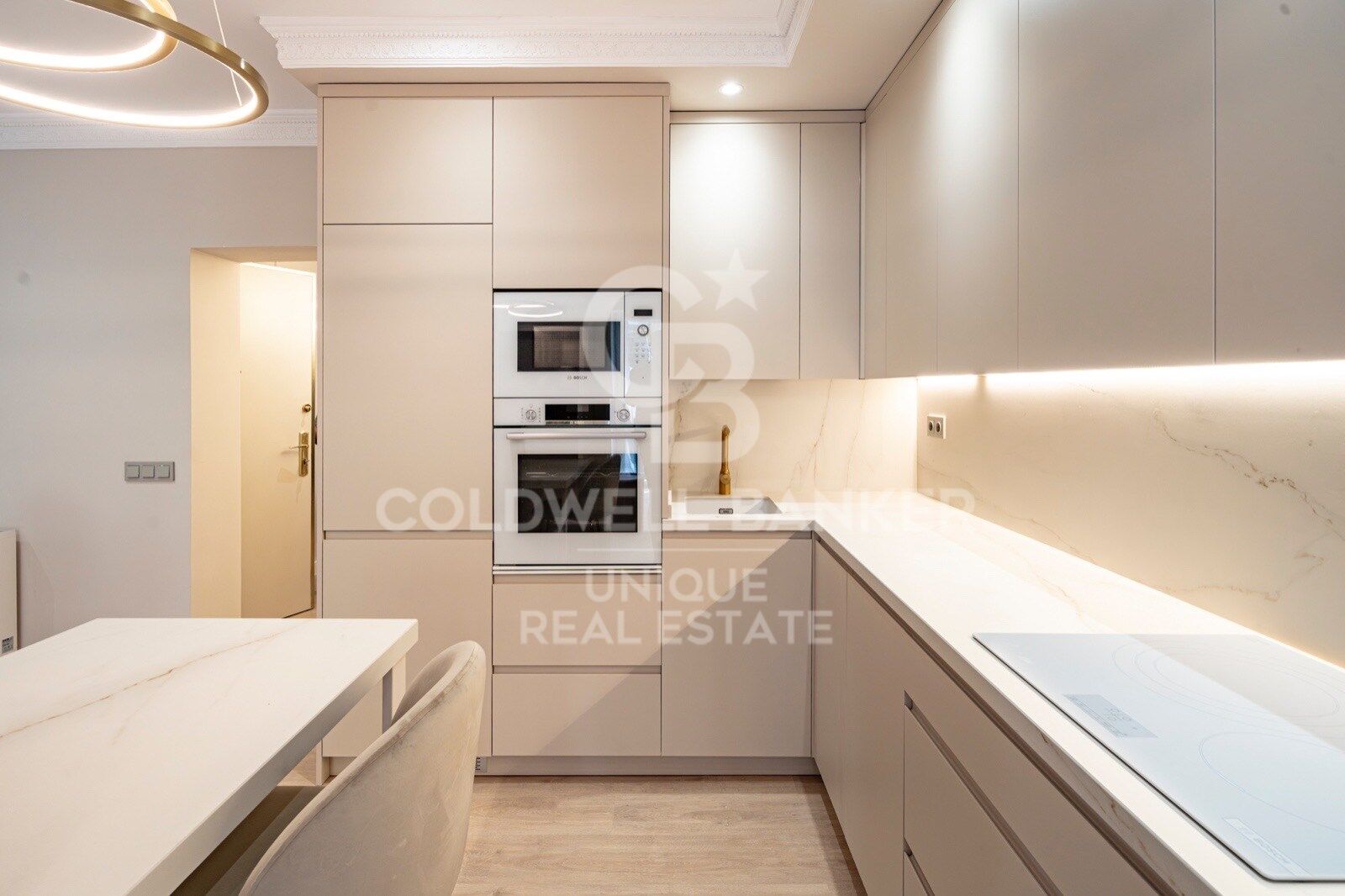 Apartment à Madrid, Espagne 2 chambres, 113 m2 No. 158330
