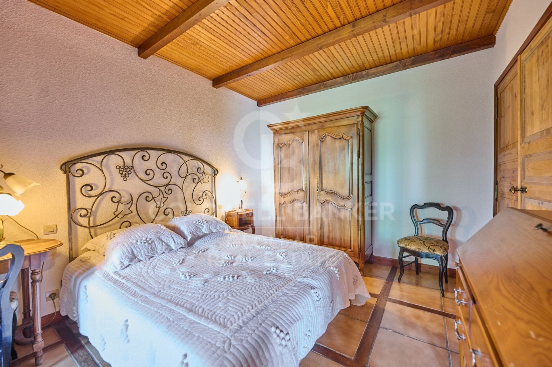 House en Espagne 4 chambres, 215 m2 No. 158328