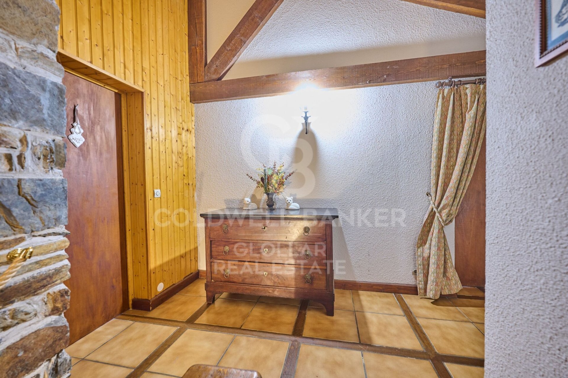 House en Espagne 4 chambres, 215 m2 No. 158328
