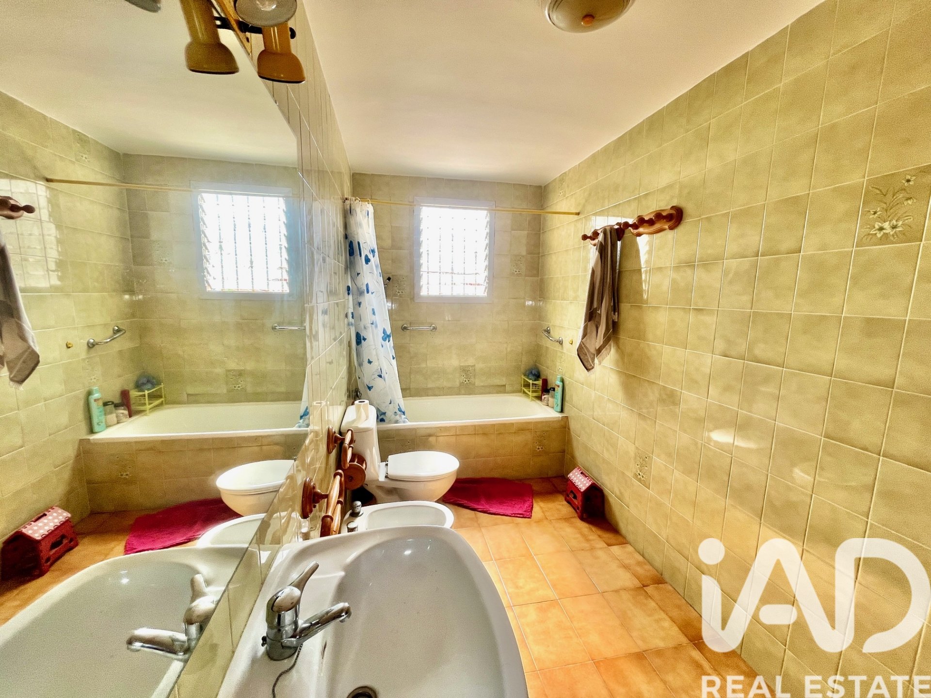 Radhus i Oropesa del Mar, Castellon, Spanien 4 sovrum, 155 kvm. Nr. 172132
