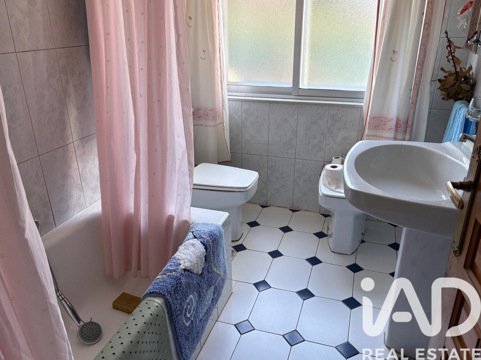 House in San Andres del Rabanedo, Leon, Spain 3 bedrooms, 144 sq.m. No. 172130