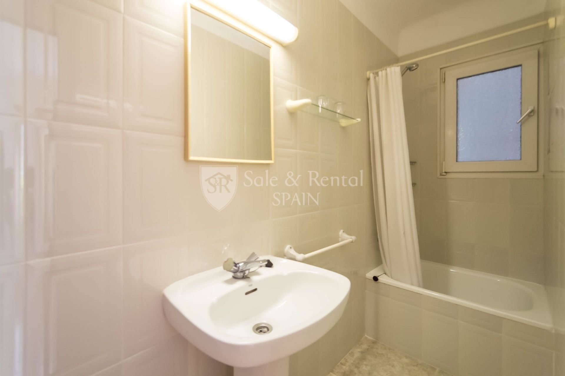 Apartment in Tossa de Mar, Girona, Spain 9 bedrooms, 150 sq.m. No. 166459