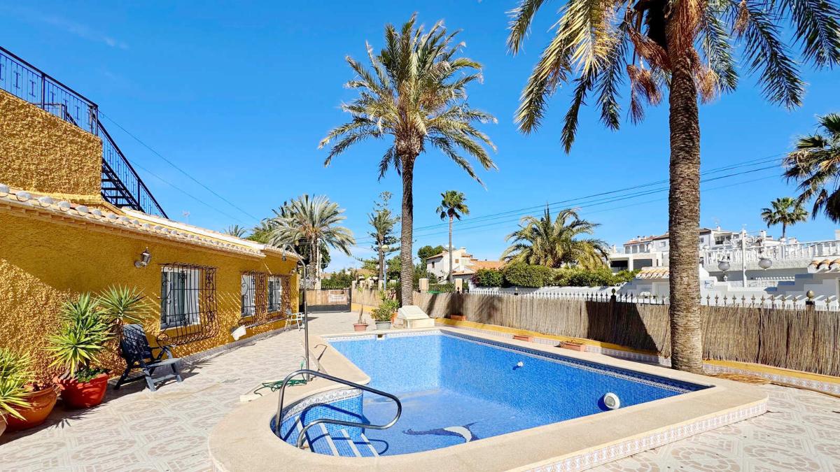 Townhouse in Orihuela, Alicante, Spanien 4 Schlafzimmer, 104 m2 Nr. 149089