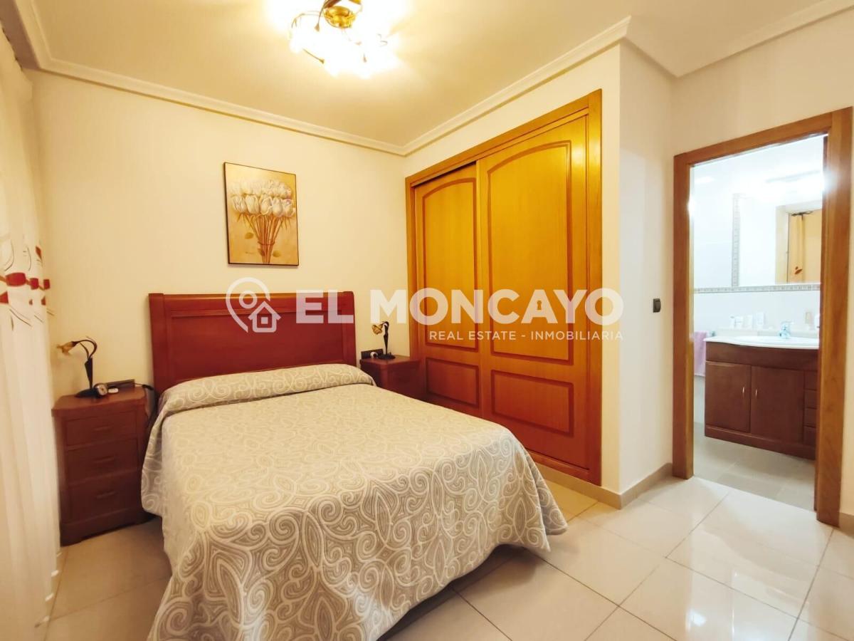 Apartment à Guardamar del Segura, Alicante, Espagne 4 chambres, 122 m2 No. 149085